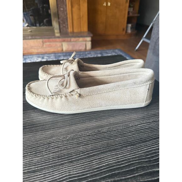 NWOT Minnetonka Women's Kilty Hardsole in Stone Sz. 11 - Picture 8 of 8